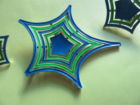 Vintage Mod Pin Set Signed JJ 