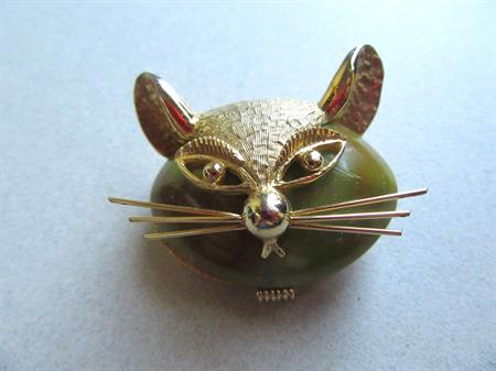 Vintage Bakelite Cat Pin Avacado Figural Jewelry