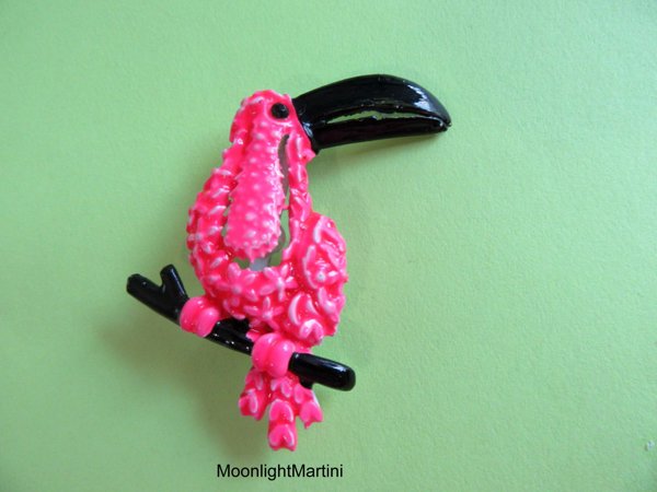 Vintage HAR Toucan Pin Hargo Creations N.Y. Signed Jewelry 