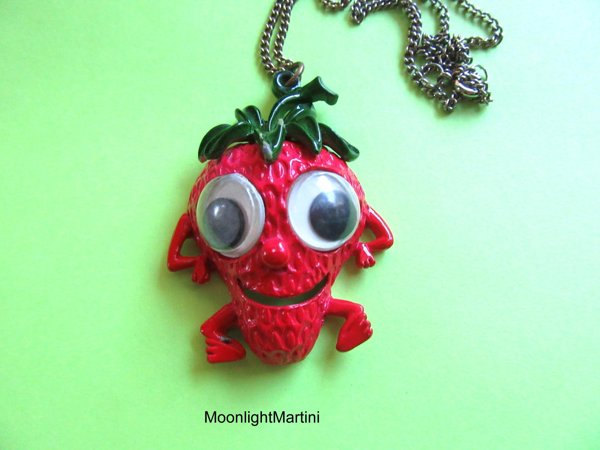 Anthropomorphic Google Eyes Strawberry Necklace Vintage Jewelry 