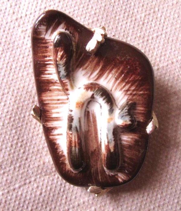 Vintage Mid Century Ceramic Cat Pin 