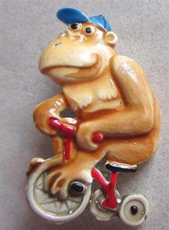 Vintage Anthropomorphic Gorilla Pin Signed JJ 