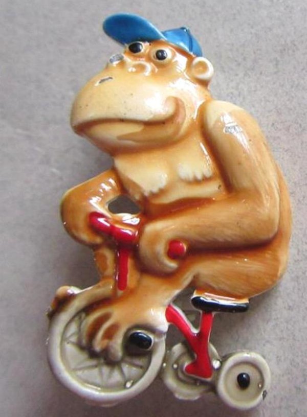 Vintage Anthropomorphic Gorilla Pin Signed JJ 
