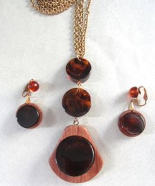 Bakelite on Wood Necklace Set 1950's Vintage Jewelry