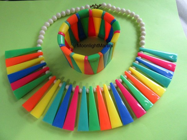 1980's Rainbow Bib Necklace Set Vintage Jewelry 