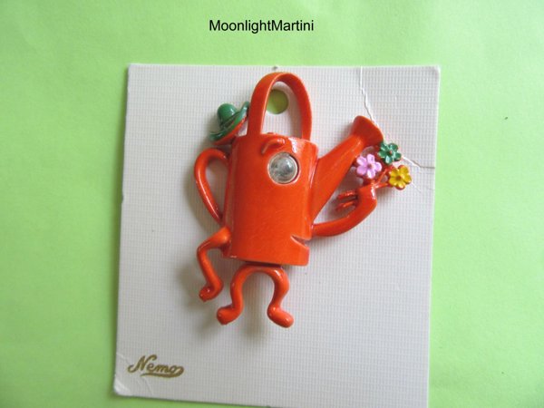 Vintage Anthropomorphic Nemo Watering Can Pin Google Eyes RARE