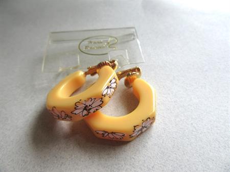 Bakelite Mod Hoop Earrings Clip Ons Hand Painted Old Stock On Card Never Worn Butterscotch Costume Jewelry HTF