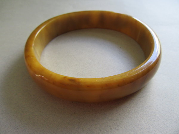 Vintage Bakelite Bangle Bracelet Peanut Butter  Larger Wrist 