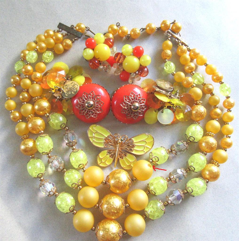 Vintage Jewelry Lot Multi Strand Necklace Cluster Clip On Earrings