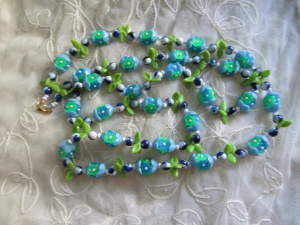 1960s Flower Necklace BLUE and GREEN Vintage Jewelry 