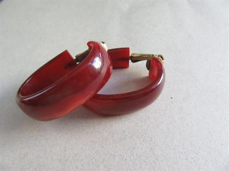 Bakelite Earrings Hoops Clip Ons Cranberry Ribbon Vintage Costume Jewelry Merlot Fall Colors