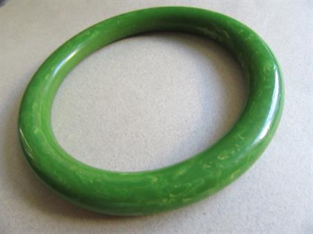 Bakelite Bangle Bracelet Grass Green Yellow Swirls Vintage Costume Jewelry