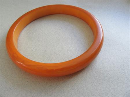 Bakelite Bangle Bracelet  Dark Butterscotch Vintage Costume Jewelry Fall Colors Mid Century Bangles