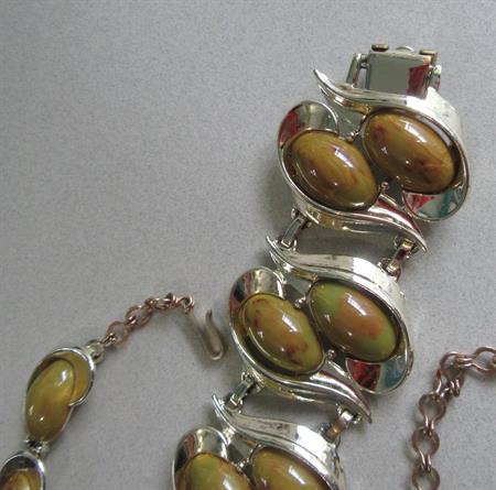 Vintage Bakelite Necklace Set Signed Charel 