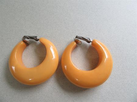 Bakelite Chunky Hoop Clip On Earrings Clipons Vintage Costume Jewelry