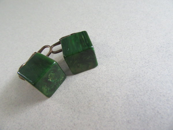 Vintage Bakelite Cube Earrings Vintage Jewelry