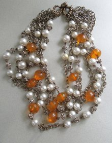 Bakelite and Faux Pearls Necklace  Vintage  Jewelry 
