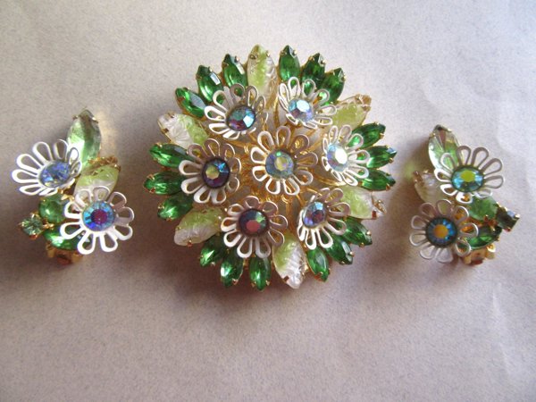 Vintage Rhinestone Pin Earrings Set 