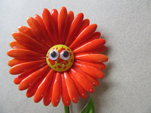 Mod Metal Flower Pin Google Eyes Vintage Jewelry