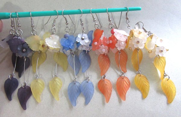 1980's Lucite Flower Earrings Color Choice Vintage Jewelry