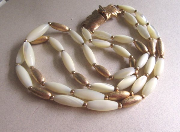 Vintage Napier Mother Of Pearl Choker Necklace Signed Jewelry