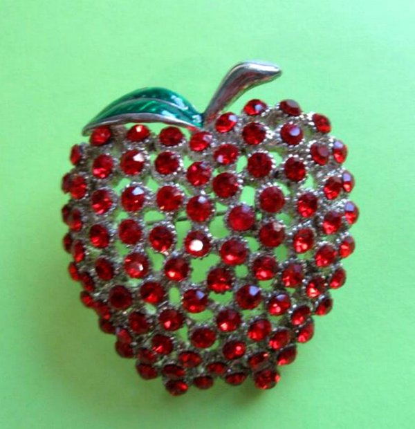 1980's Red Rhinestone Apple Pin  I Love NY