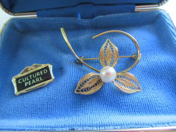 Vintage Cultured Pearl Pin Japan Never Worn
