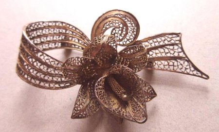 Spun Silver Filigree Orchid Pin Vintage Jewelry