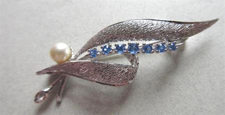 Sterling Silver Pearl Pin Vintage Fine Jewelry