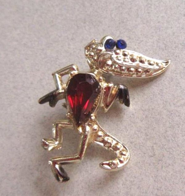 Vintage Anthropomorphic Alligator Pin Figural