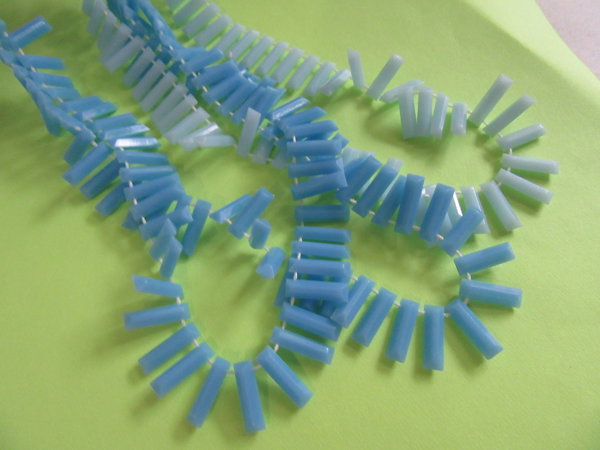 1960's Mod Blue Shimmy Necklace Vintage  Jewelry