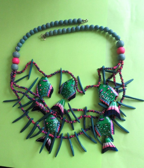 1980's Blue Tropical Fish Bib Necklace 80's Accessories