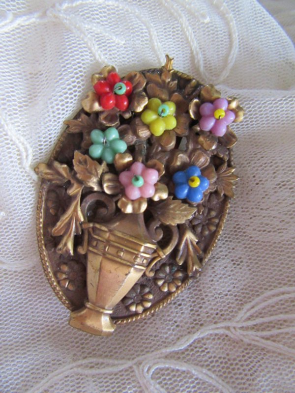 Vintage Dress Clip Glass Vase With Glass Flowers