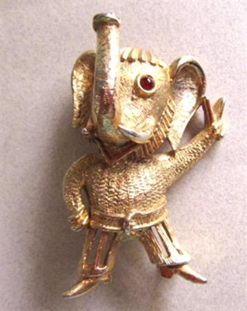 Vintage Anthropomorphic Elephant Pin Peace Sign 