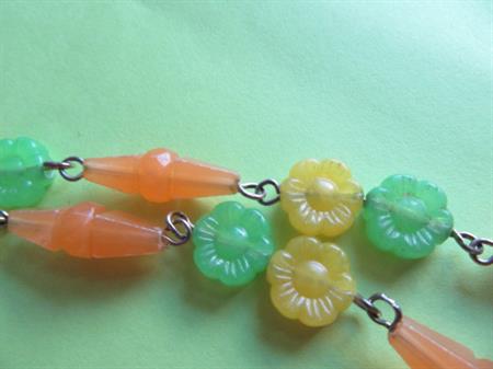 Mod 1960's Citrus Flower Necklace Hog Kong Long Beads 60's Accessories Boho Hippie Vintage Costume Jewelry