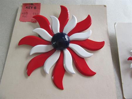 1960's Mod Metal Flower Pin Set Vintage Jewelry