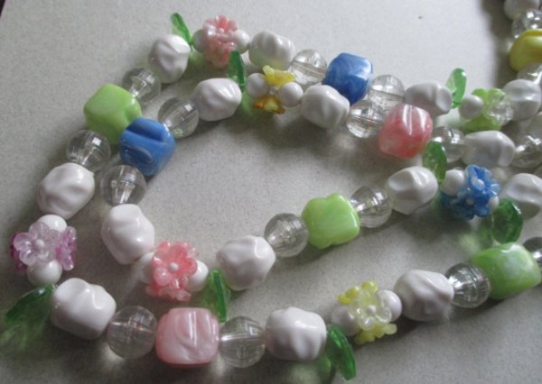 1950s Fruit Salad Flower Necklace Higbees Vintage Jewelry