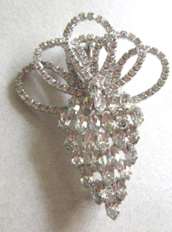 Vintage Rhinestone Pin Brilliant 