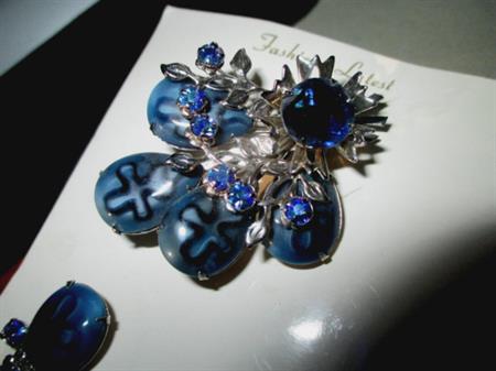Vintage Blue Rhinestone Pin Set Never Worn