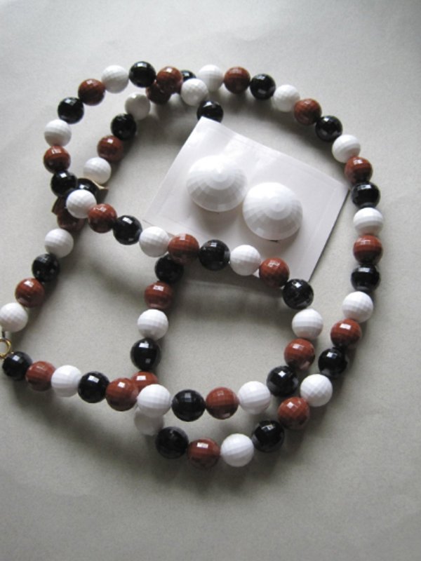 Western Germany Mod Lucite Necklace Set  Vintage Jewelry 