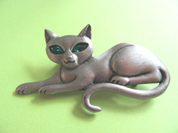 Siamese Silver Cat Pin  Signed JJ Never Worn 
