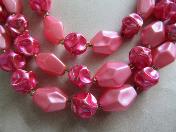 Vintage Pink Necklace Vintage Jewelry 50's Accessories