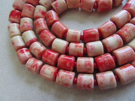Vintage Glass Necklace Beads Mottled Cream and Red 
