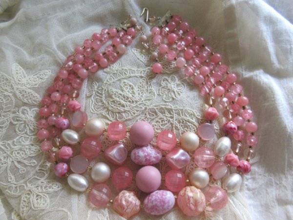 1950s Pink Glass Necklace Japan Vintage Jewelry