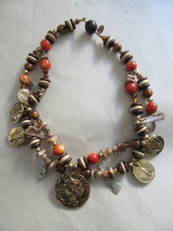 Les Bernard Signed Apple Coral Necklace Vintage  Jewelry 