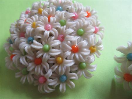 Mod 1960's Daisy Pin Set Hong Kong Vintage Jewelry 