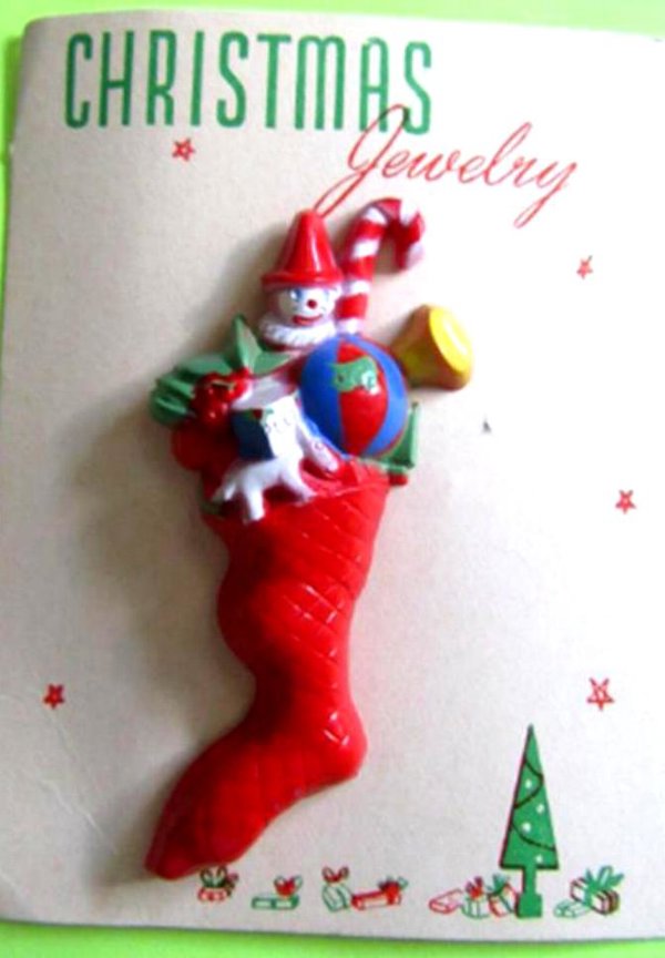 Vintage Christmas Pin Stocking UNWORN Holiday Jewelry 