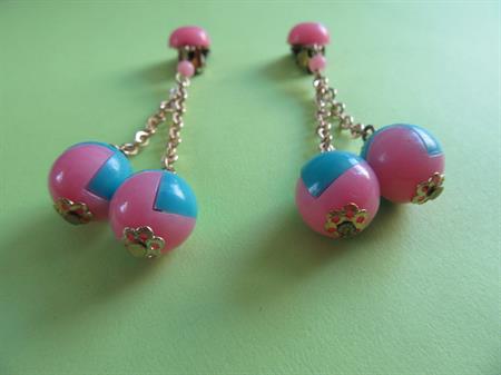 Mod 1960's Earrings Hong Kong Vintage Jewelry