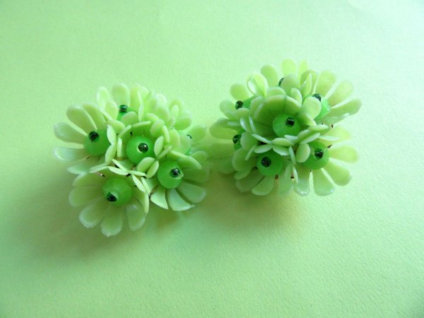 Mod 1960's Green Flower Earrings  Hong Kong 