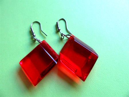 Vintage 1980's Red Lucite Earrings 3D Jewel Tone Cherry Jello Cubes  Costume Jewelry